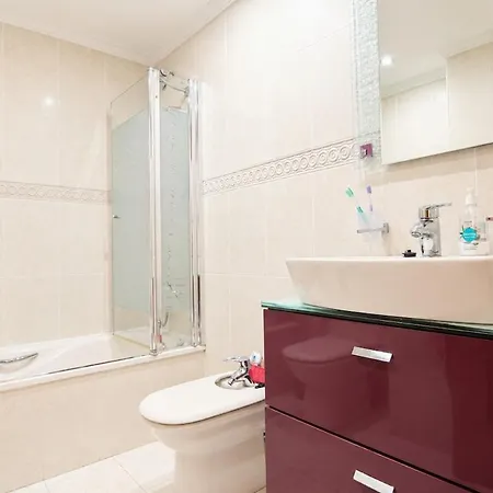 Apartment Spacious In Downtown